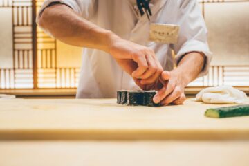 寿司職人や板前になるためには？適正とスキル、仕事の流れについて解説！