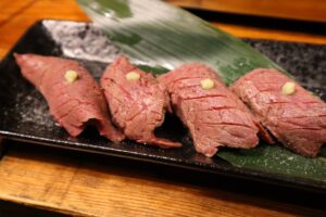 肉寿司は味よし見た目よし！おすすめの食べ方やお店などをご紹介