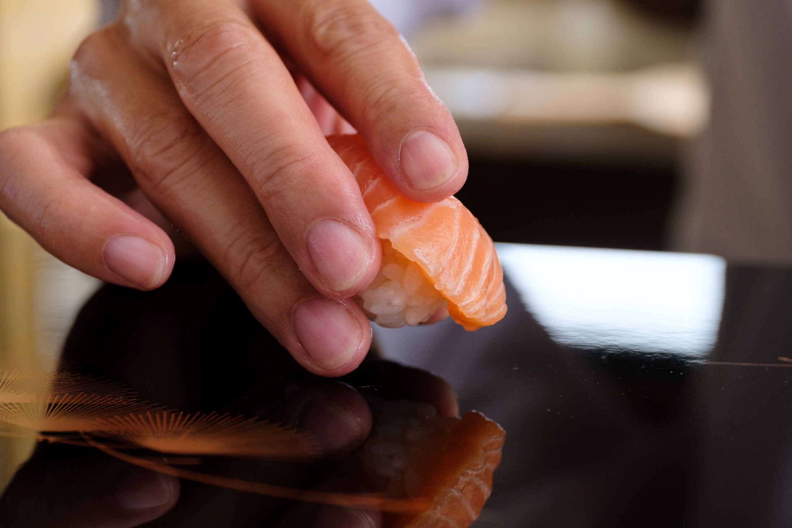 【正经料理】零基础，教你在家做手握寿司 - 哔哩哔哩